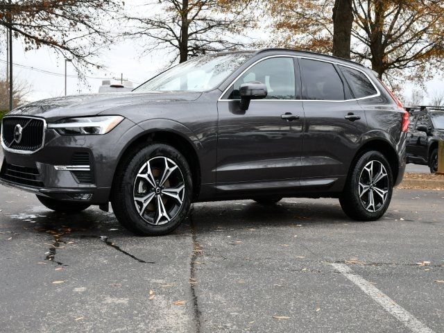 2022 Volvo XC60 Momentum