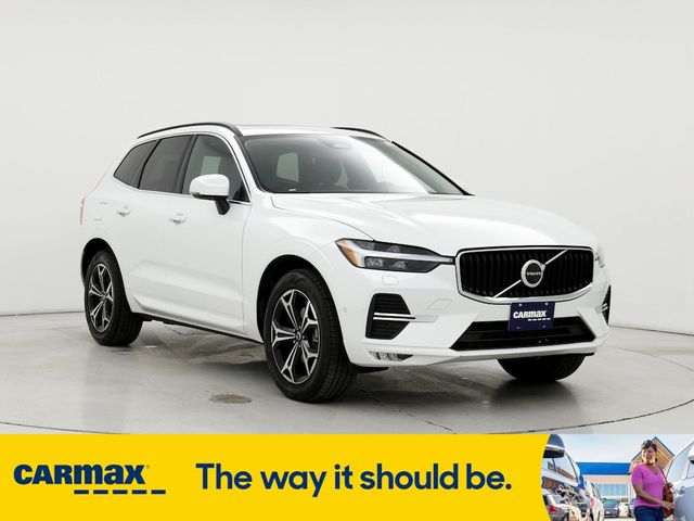 2022 Volvo XC60 Momentum