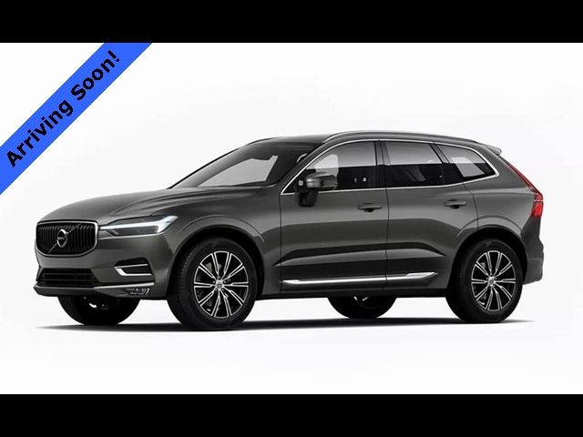 2022 Volvo XC60 Momentum