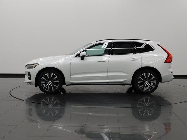 2022 Volvo XC60 Momentum