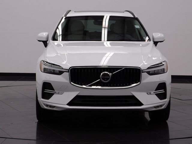 2022 Volvo XC60 Momentum