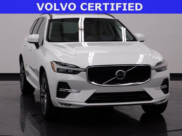 2022 Volvo XC60 Momentum