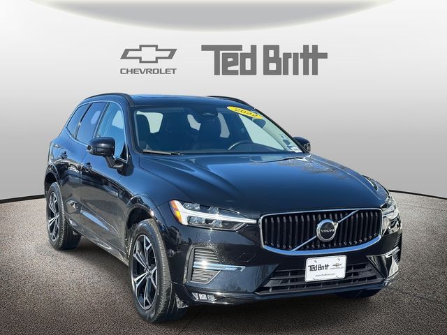 2022 Volvo XC60 Momentum