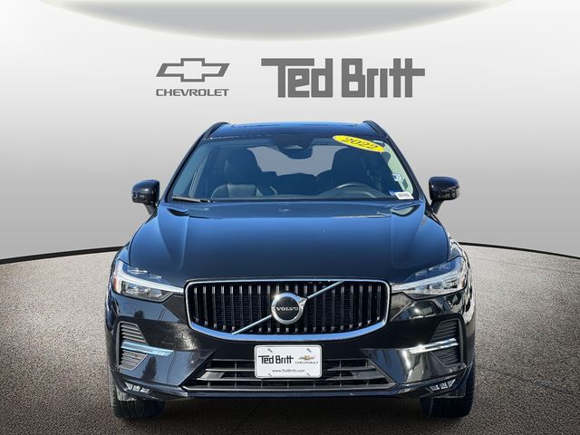 2022 Volvo XC60 Momentum