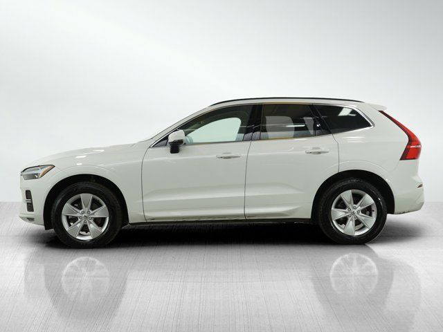 2022 Volvo XC60 Momentum