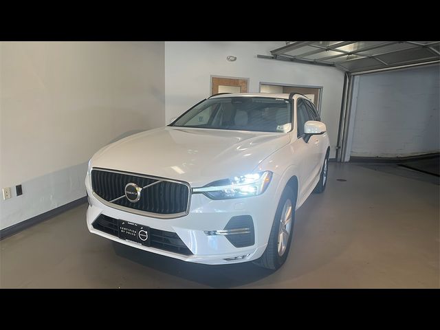 2022 Volvo XC60 Momentum