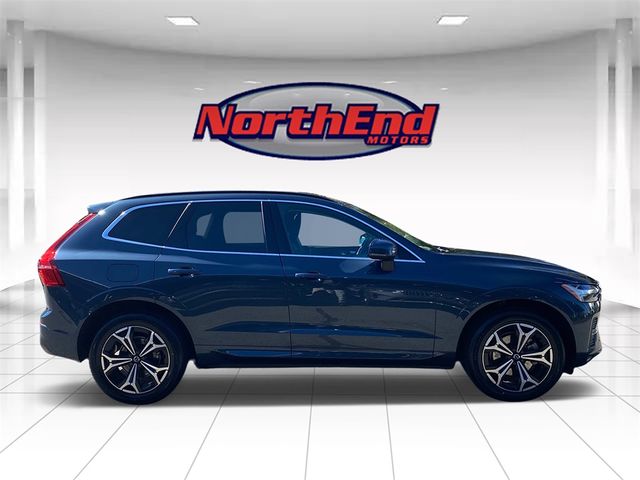 2022 Volvo XC60 Momentum