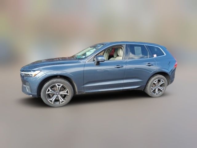 2022 Volvo XC60 Momentum