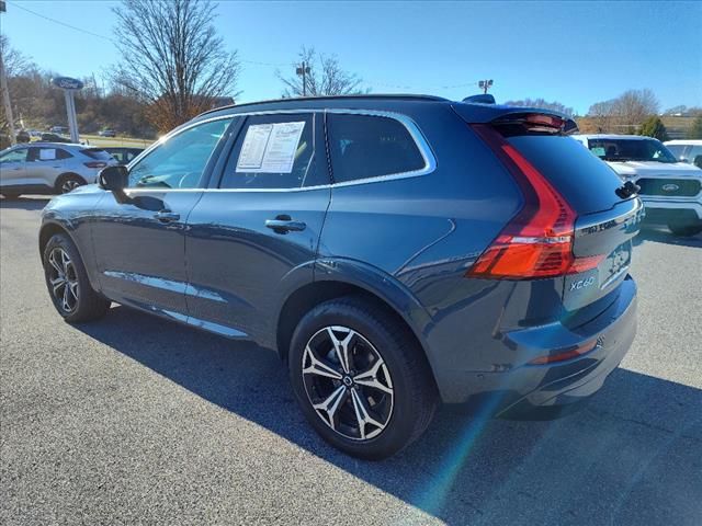 2022 Volvo XC60 Momentum