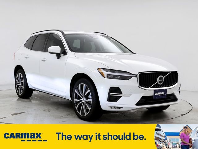 2022 Volvo XC60 Momentum