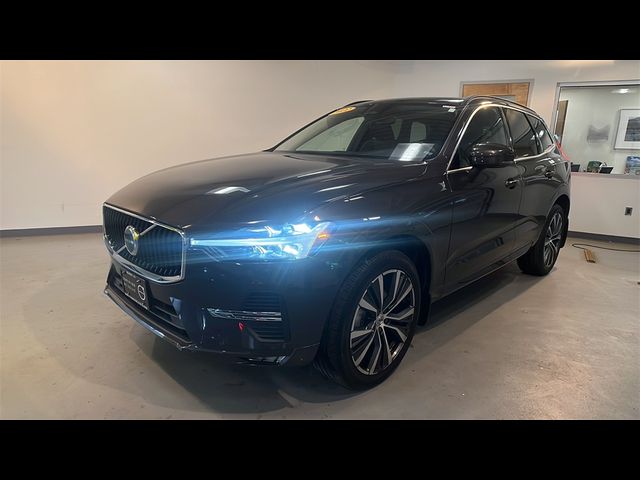 2022 Volvo XC60 Momentum