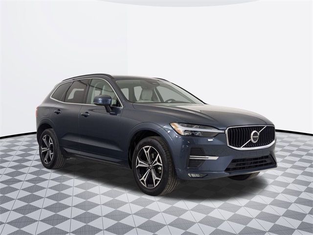 2022 Volvo XC60 Momentum