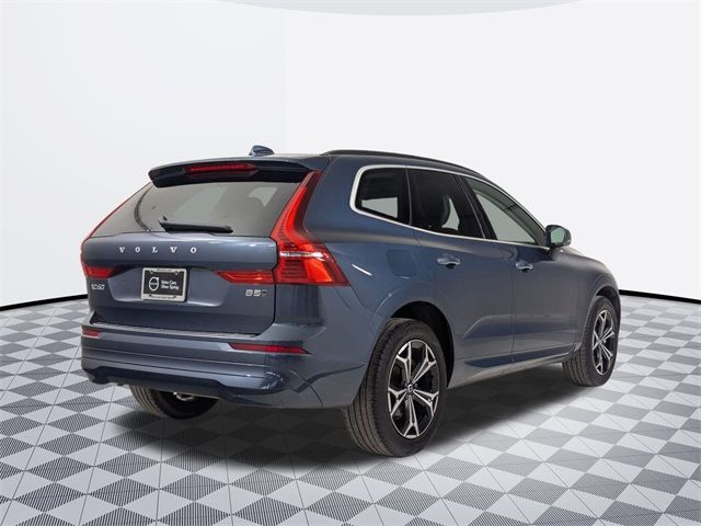 2022 Volvo XC60 Momentum