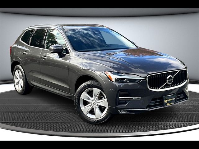 2022 Volvo XC60 Momentum
