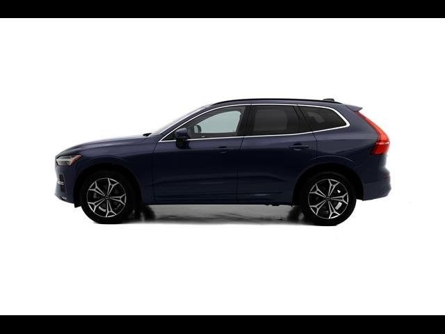 2022 Volvo XC60 Momentum