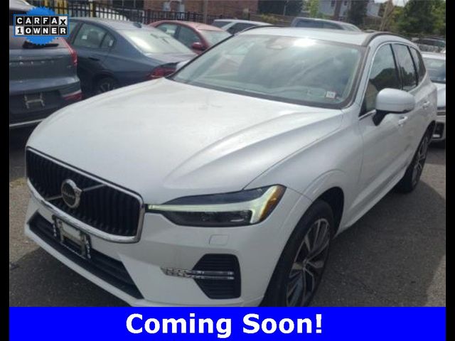 2022 Volvo XC60 Momentum