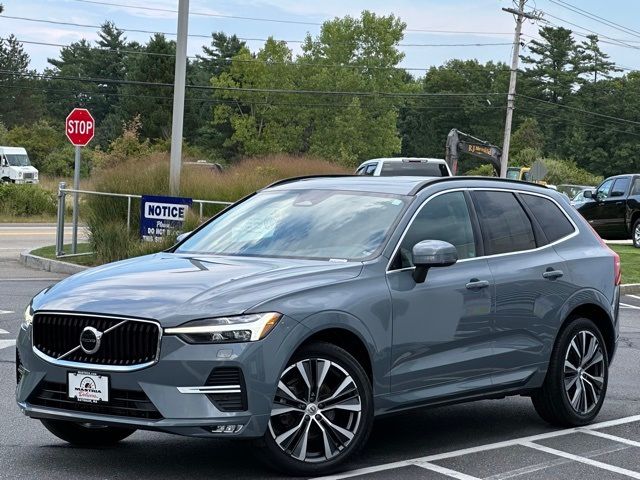 2022 Volvo XC60 Momentum