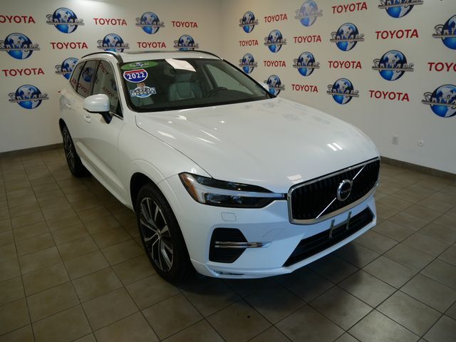 2022 Volvo XC60 Momentum