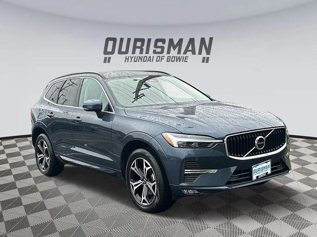 2022 Volvo XC60 Momentum