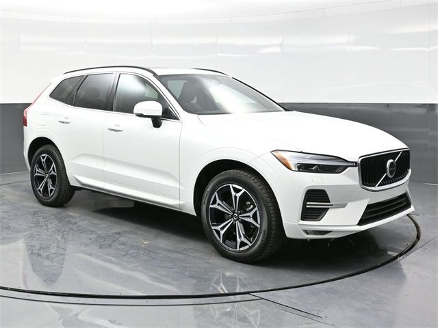 2022 Volvo XC60 Momentum