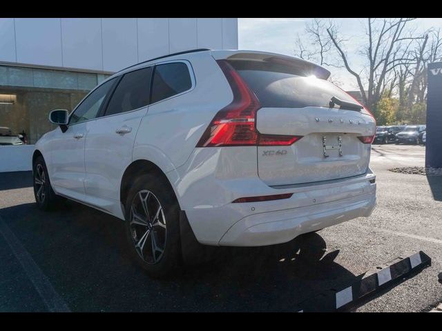 2022 Volvo XC60 Momentum