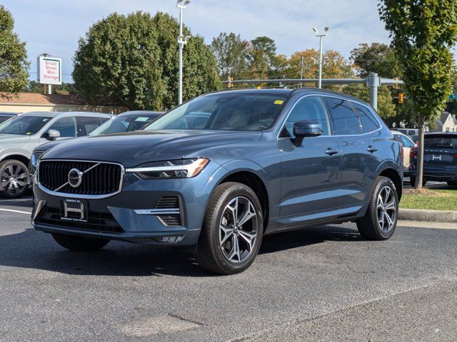 2022 Volvo XC60 Momentum