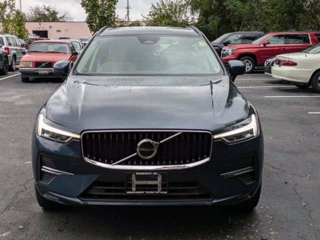 2022 Volvo XC60 Momentum