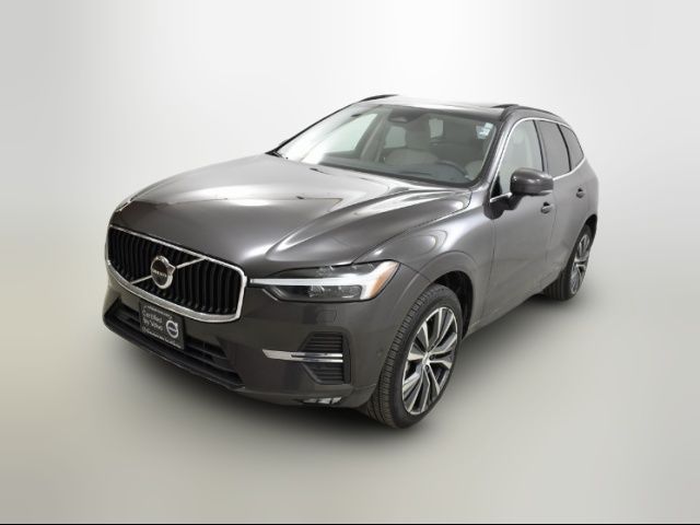 2022 Volvo XC60 Momentum