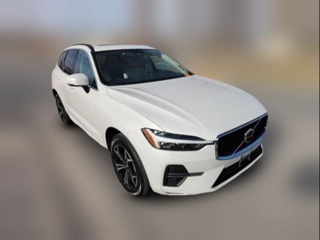 2022 Volvo XC60 Momentum