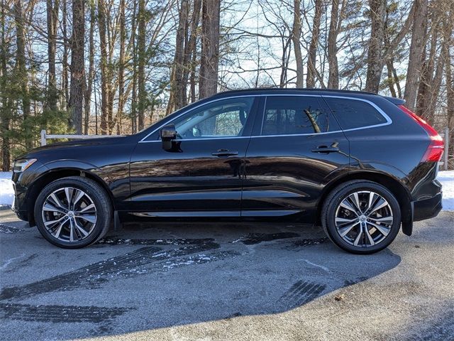 2022 Volvo XC60 Momentum