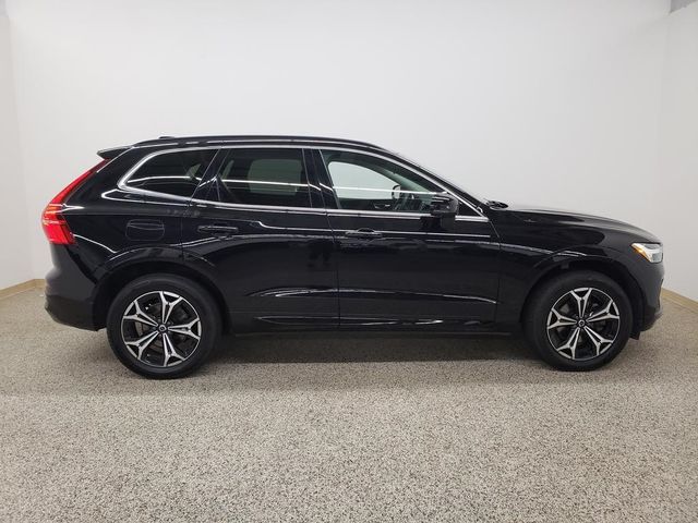 2022 Volvo XC60 Momentum