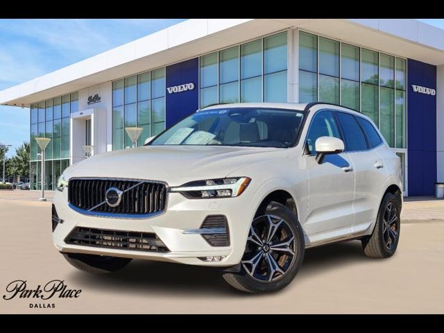 2022 Volvo XC60 Momentum