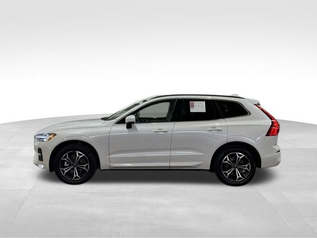 2022 Volvo XC60 Momentum