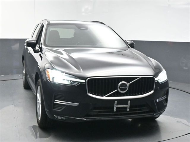 2022 Volvo XC60 Momentum