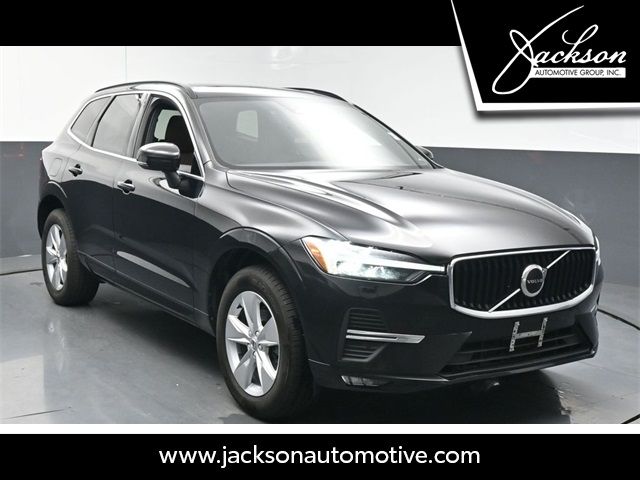 2022 Volvo XC60 Momentum