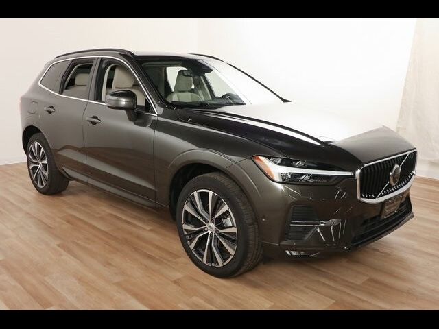 2022 Volvo XC60 Momentum