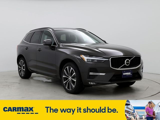 2022 Volvo XC60 Momentum