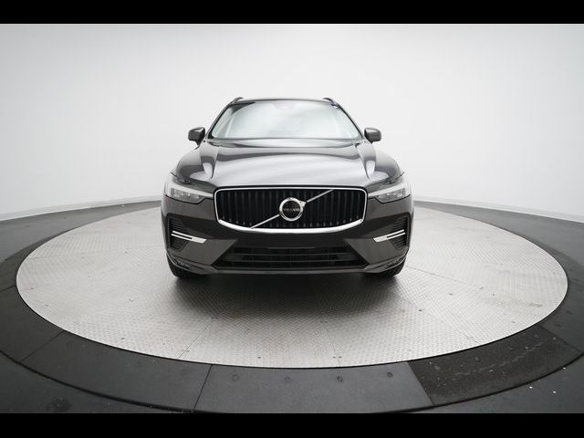 2022 Volvo XC60 Momentum