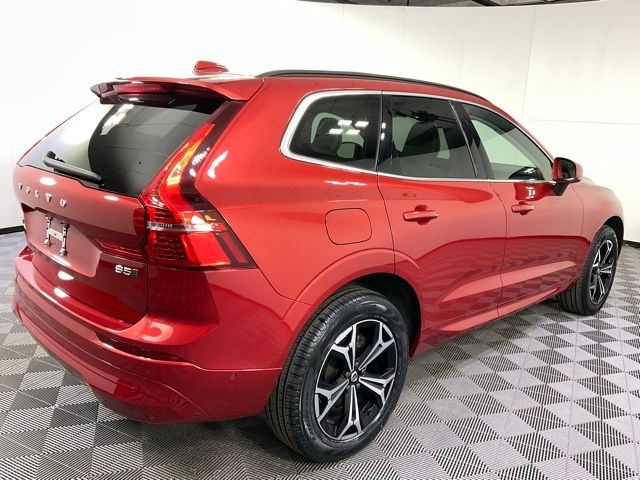 2022 Volvo XC60 Momentum