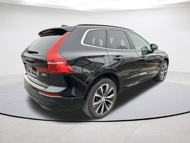 2022 Volvo XC60 Momentum