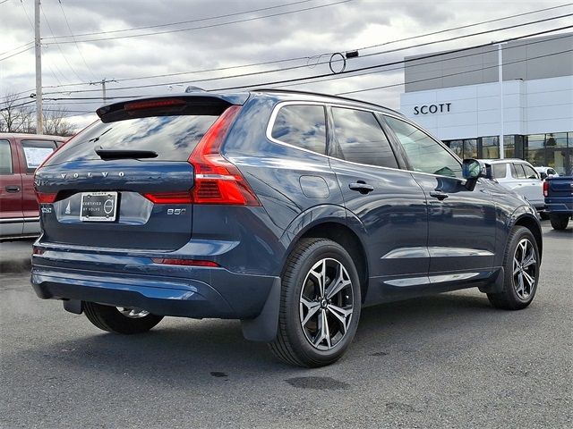 2022 Volvo XC60 Momentum