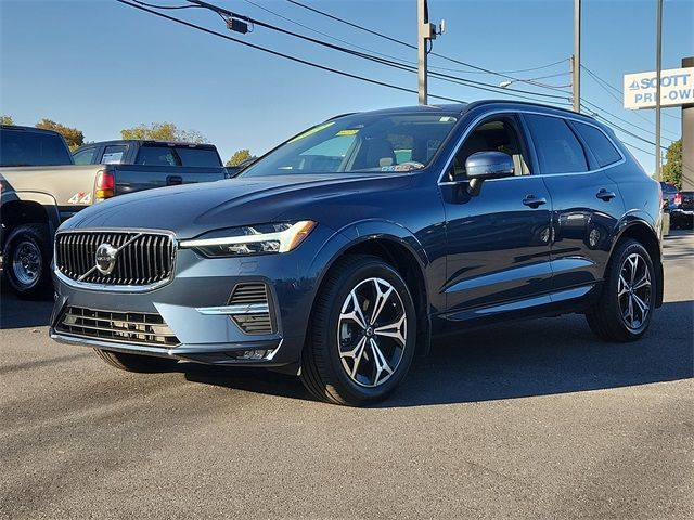 2022 Volvo XC60 Momentum