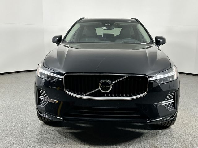 2022 Volvo XC60 Momentum