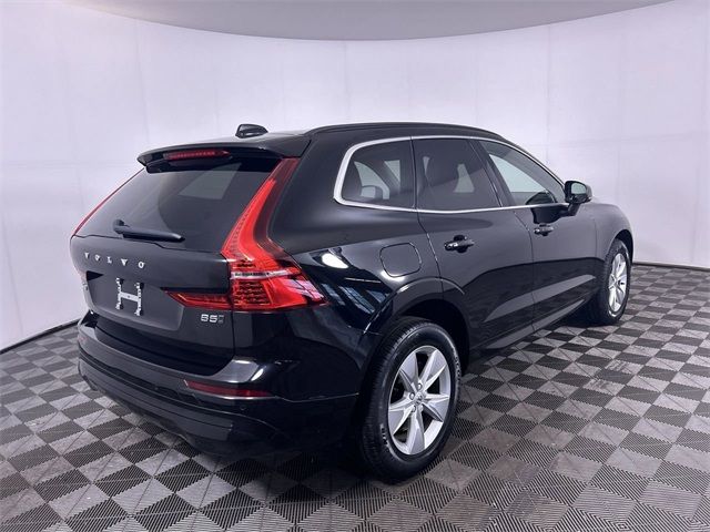 2022 Volvo XC60 Momentum