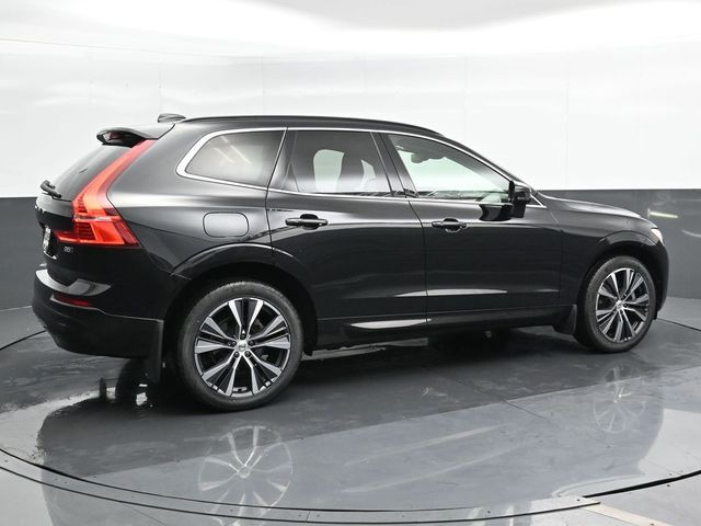 2022 Volvo XC60 Momentum