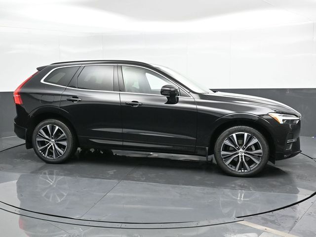 2022 Volvo XC60 Momentum