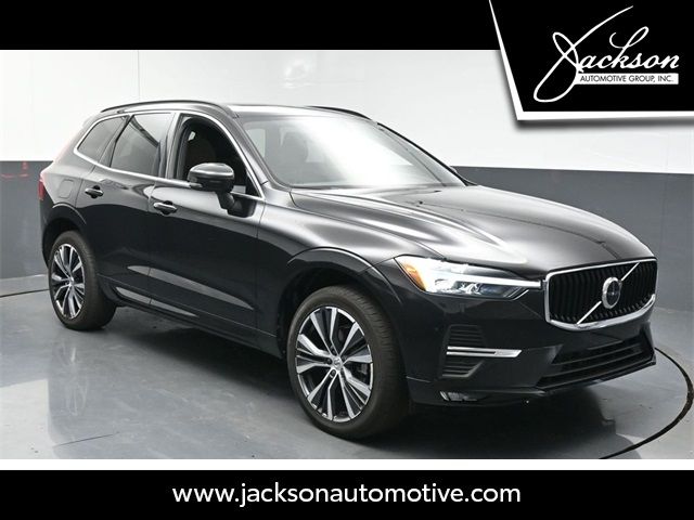 2022 Volvo XC60 Momentum