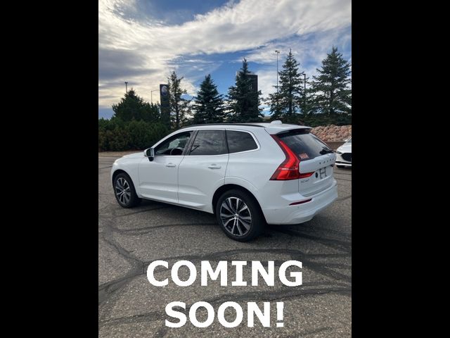 2022 Volvo XC60 Momentum