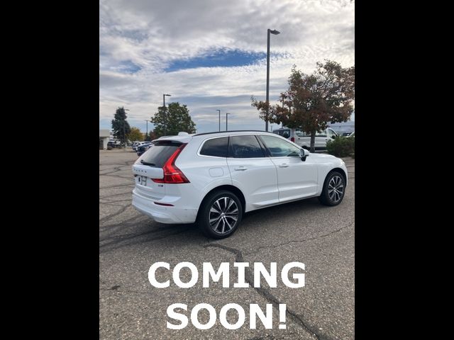 2022 Volvo XC60 Momentum