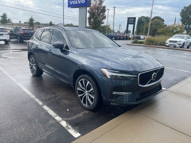 2022 Volvo XC60 Momentum